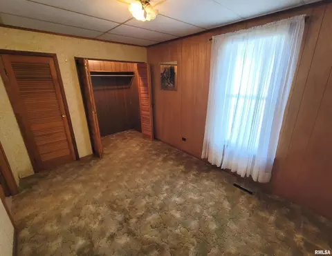 405 Saint Clair St, Odin, IL 62870 photo 20