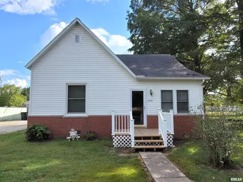 405 Saint Clair St, Odin, IL 62870 photo 42