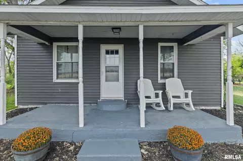 2109 N Broadway Ave, Salem, IL 62881