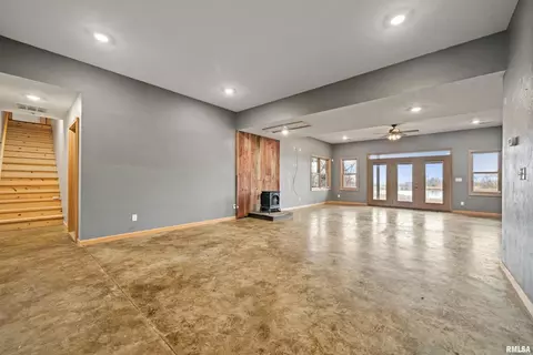 Living - 1115 Hilltop Ln, Simpson, IL 62985 photo 12 of 13