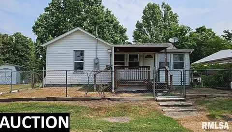 2130 Rains St, Murphysboro, IL 62966