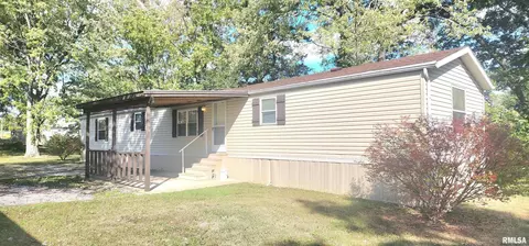 210 E Old Plank Rd, Chester, IL 62233 photo 2