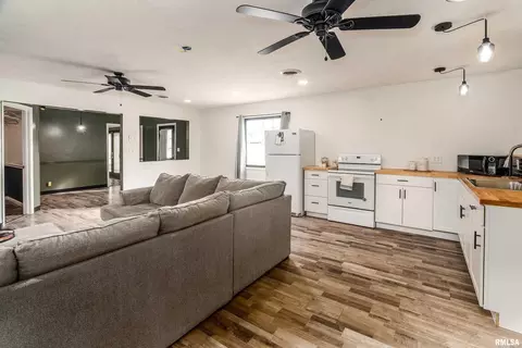 Other - 2101 Walnut St, Murphysboro, IL 62966 photo 8 of 11