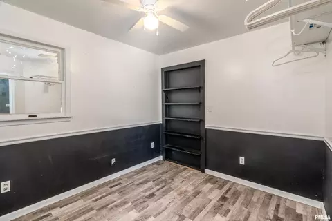 Bedroom - 2101 Walnut St, Murphysboro, IL 62966 photo 7 of 7