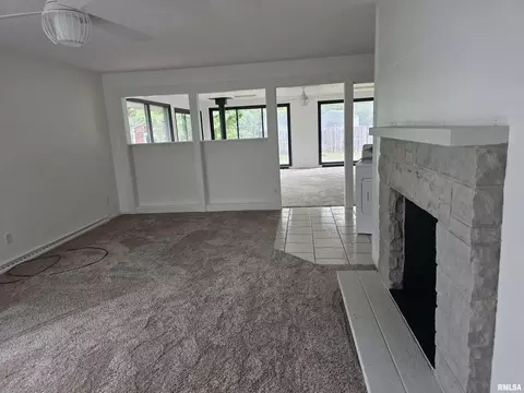 32 Circle Dr, Centralia, IL 62801 photo 4