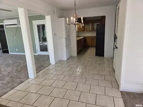 32 Circle Dr, Centralia, IL 62801 photo 2