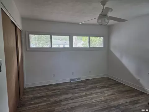 32 Circle Dr, Centralia, IL 62801 photo 24