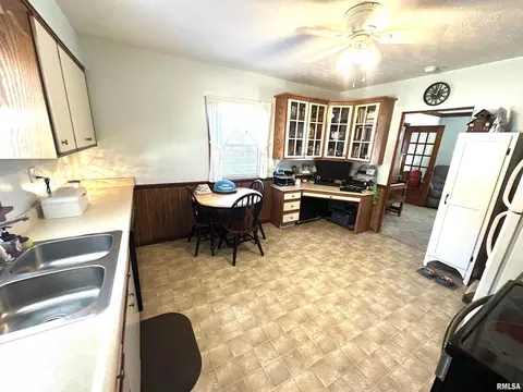 Kitchen - 420 W 3rd St, Centralia, IL 62801 photo 2 of 2
