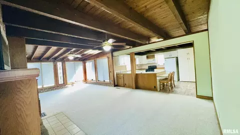 601 1st St, Benton, IL 62812 photo 45