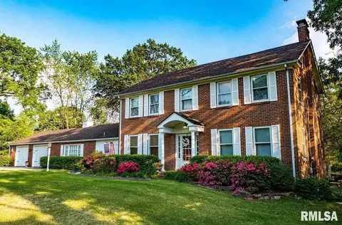 321 W Boone St, Salem, IL 62881