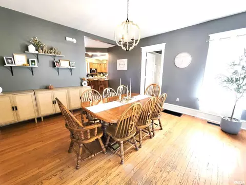216 E 3rd St, Flora, IL 62839 photo 38