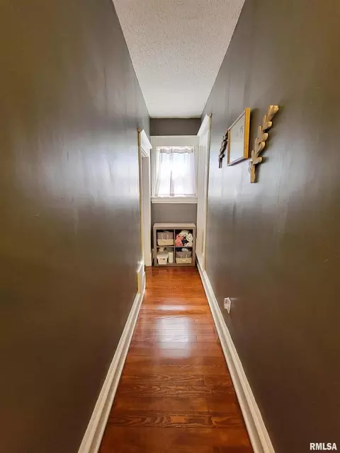 216 E 3rd St, Flora, IL 62839 photo 80