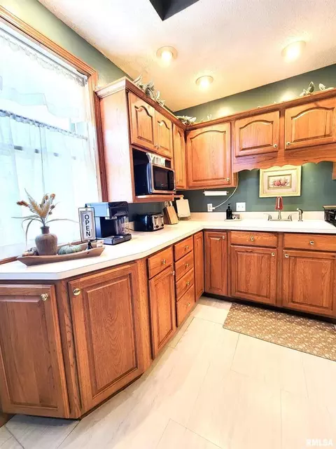 216 E 3rd St, Flora, IL 62839 photo 44