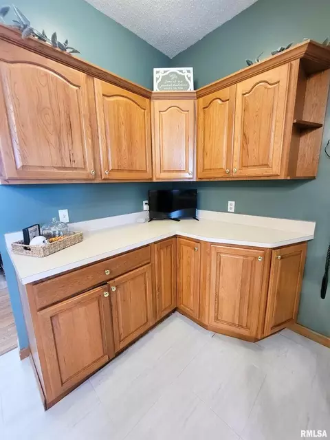 216 E 3rd St, Flora, IL 62839 photo 39