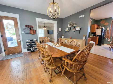 216 E 3rd St, Flora, IL 62839 photo 33