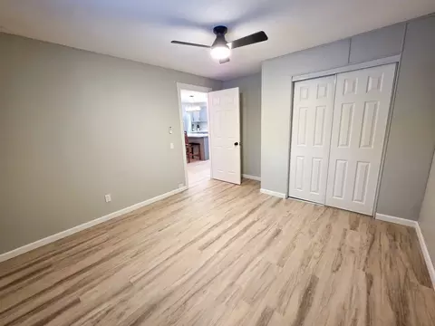Bedroom - 306 Bible St, Flora, IL 62839 photo 5 of 7