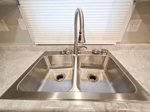Kitchen - 306 Bible St, Flora, IL 62839 photo 15 of 20