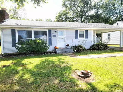 Exterior - 221 Hickory St, Flora, IL 62839 photo 16 of 16