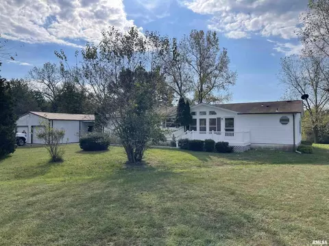 11980 E Hafer Rd, Carterville, IL 62918