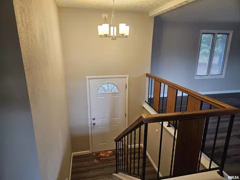 11799 E Webb Rd, Mount Vernon, IL 62864 photo 18
