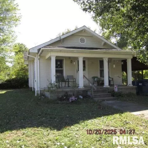 302 W Patton St, Valier, IL 62891