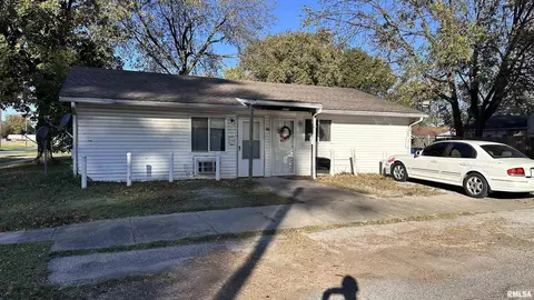 301 N Jefferson St, West Frankfort, IL 62896