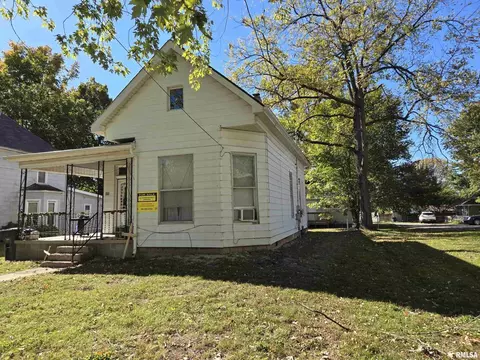 408 N Springer St #2, Carbondale, IL 62901