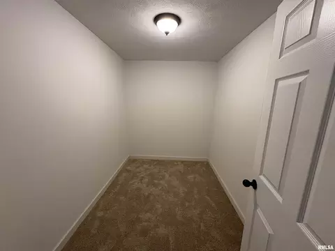 Bedroom - 3305 Selmaville Rd, Salem, IL 62881 photo 1 of 5