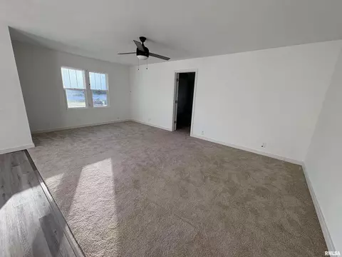 Living - 3305 Selmaville Rd, Salem, IL 62881 photo 3 of 3