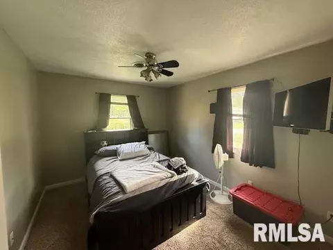 401 E Cross St, Herrin, IL 62948 photo 14