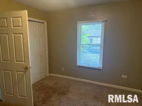 401 E Cross St, Herrin, IL 62948 photo 21
