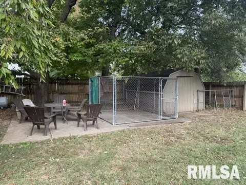 401 E Cross St, Herrin, IL 62948 photo 28