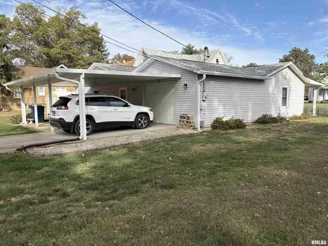 714 Cedar St, Centralia, IL 62801 photo 24