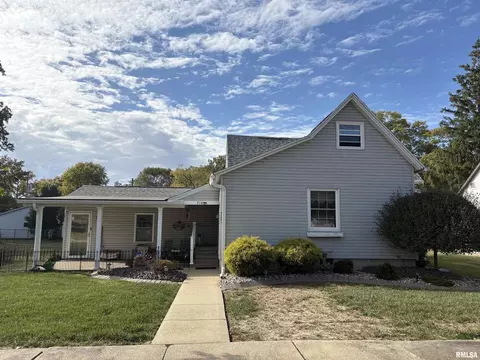 714 Cedar St, Centralia, IL 62801 photo 2