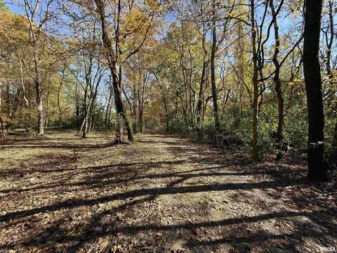 449 Pine Ln, Murphysboro, IL 62966