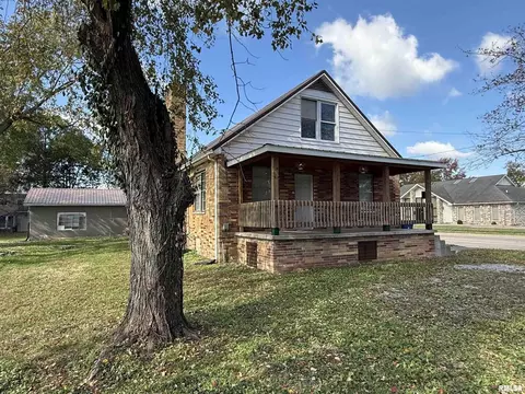 1103 W Boulevard St #A & B, Marion, IL 62959