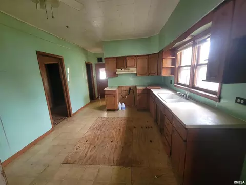 306 Vogel St, Dowell, IL 62927 photo 8