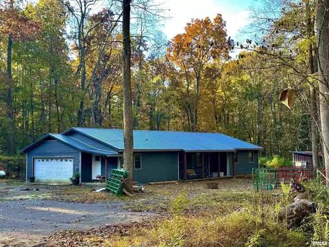 718 Karbers Ridge Rd, Elizabethtown, IL 62931