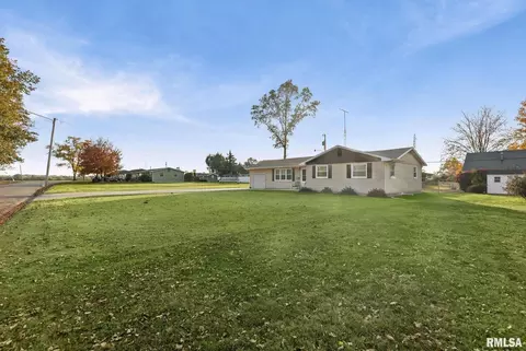 628 Sara Dr, Centralia, IL 62801