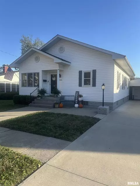 2125 Dewey St, Murphysboro, IL 62966 photo 2
