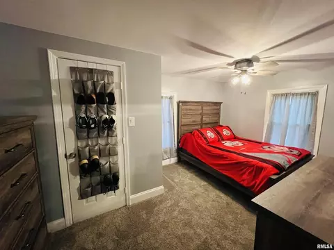 Bedroom - 1300 Lincoln St, Eldorado, IL 62930 photo 1 of 1