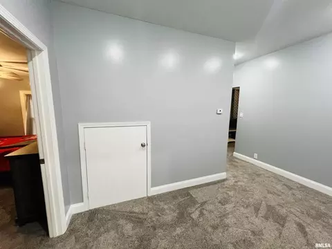Entry Way - 1300 Lincoln St, Eldorado, IL 62930 photo 1 of 1