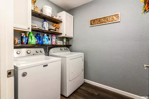 205 S 3rd St, Dahlgren, IL 62828 photo 31