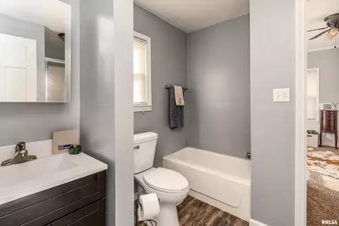 205 S 3rd St, Dahlgren, IL 62828 photo 26