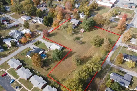 205 S 3rd St, Dahlgren, IL 62828 photo 46