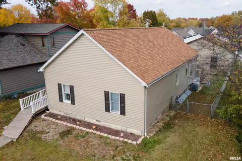 Other - 207 W Sylvester St, Christopher, IL 62822 photo 2 of 10