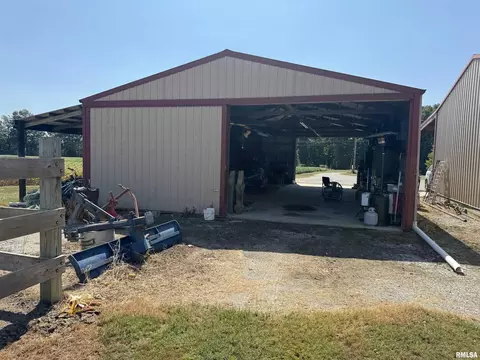 7003 River Rd, Iuka, IL 62849 photo 8