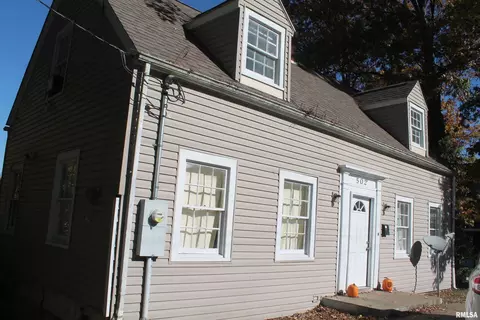502 W Freeman St #1, Carbondale, IL 62901