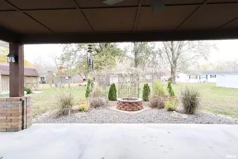 320 Circle Dr, Salem, IL 62881 photo 29