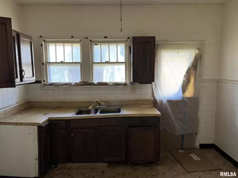 Other - 962 E Broadway, Centralia, IL 62801 photo 3 of 5